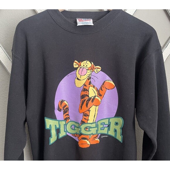 Vintage Hanes Heavyweight size M TIGGER Sweatshirt USA Winnie the Pooh - Black - Picture 3 of 7